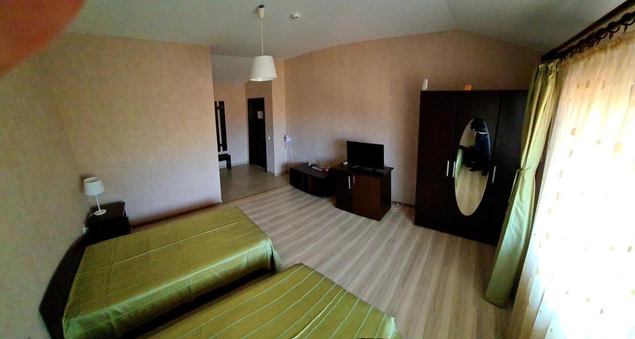 La Salcii Motel Кълъраш Екстериор снимка