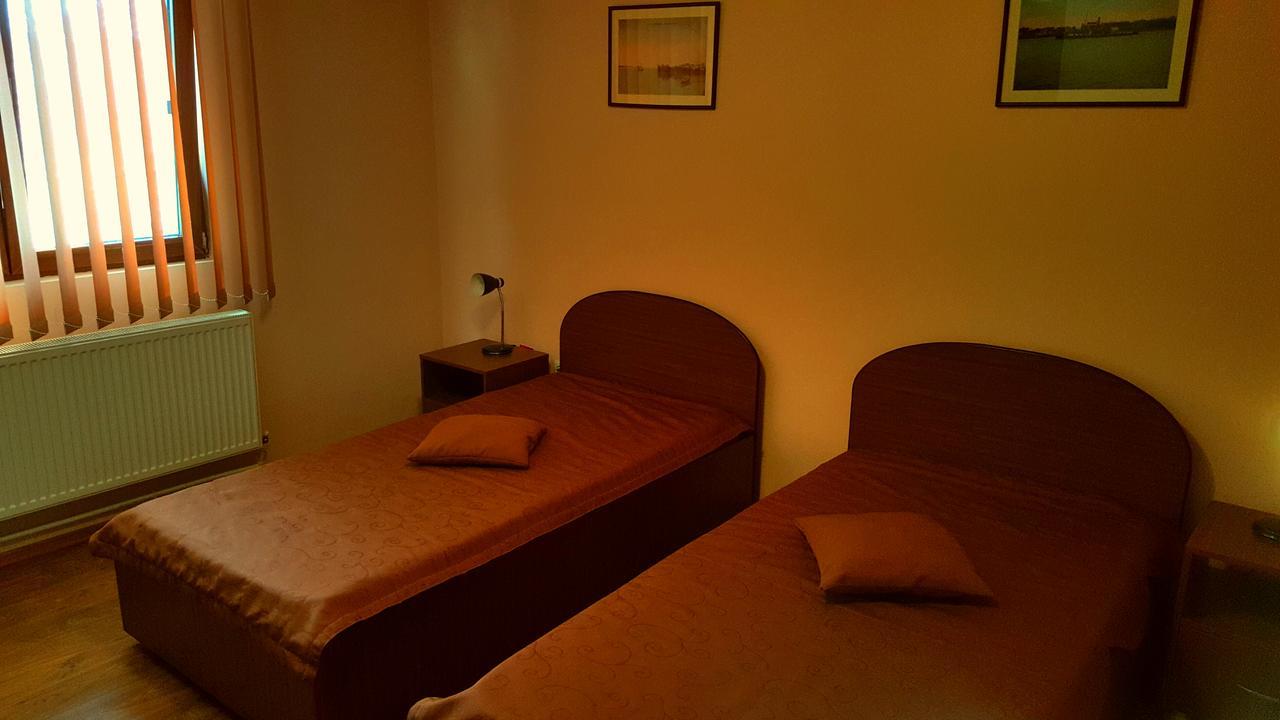 La Salcii Motel Кълъраш Екстериор снимка