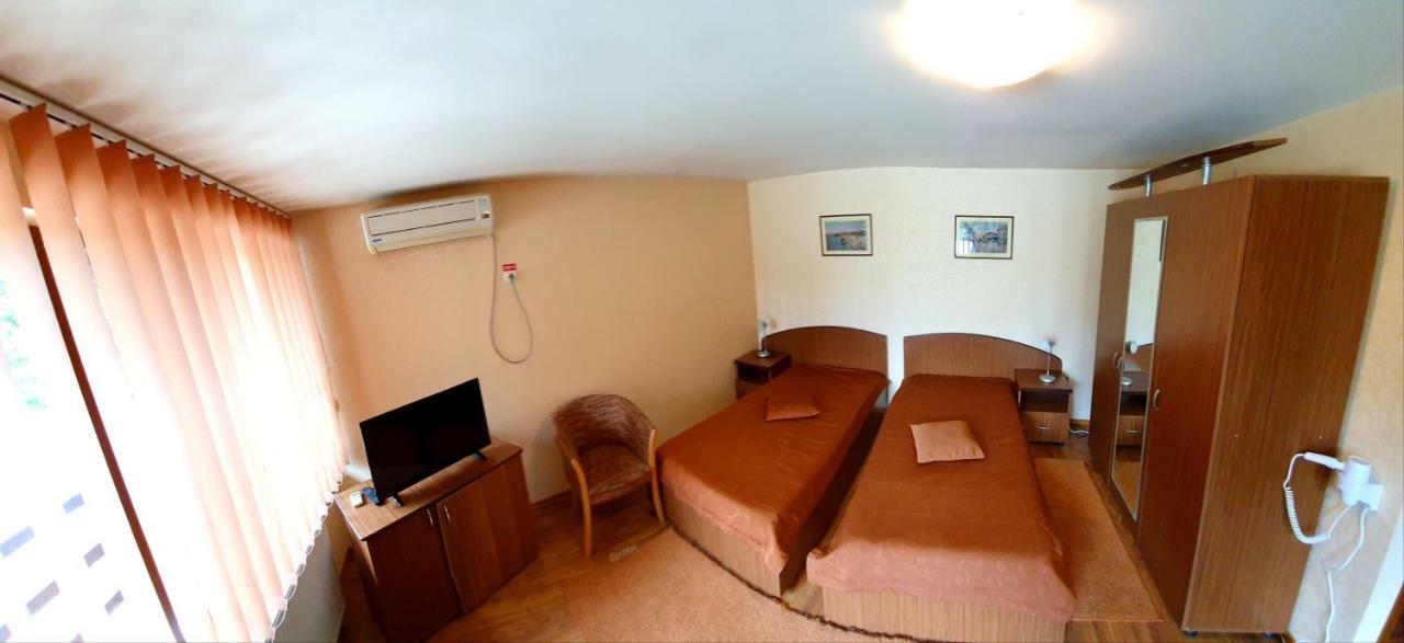 La Salcii Motel Кълъраш Екстериор снимка